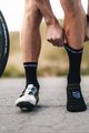 COMPRESSPORT Cyclingclassic socks - PRO RACING SOCKS V4.0 ULTRALIGHT BIKE - black/white