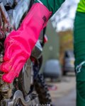 MUC-OFF gloves - DEEP SCRUBBER - pink
